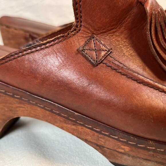 Womans 11B Vintage Leather Wood Clogs Hippie Boho EUC - Picture 13 of 16